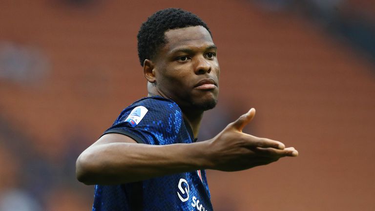  Манчестър Юнайтед и Байерн наблюдават състезател на Интер 