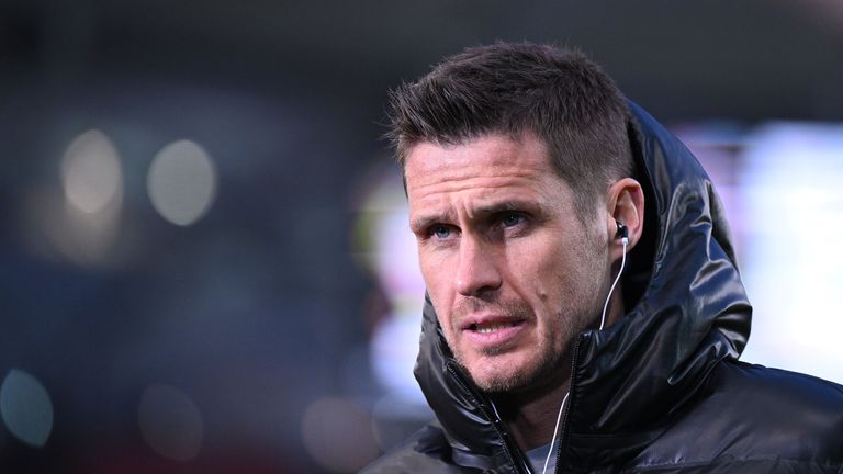  Борусия (Дортмунд) удостовери за интерес от Аугсбург 