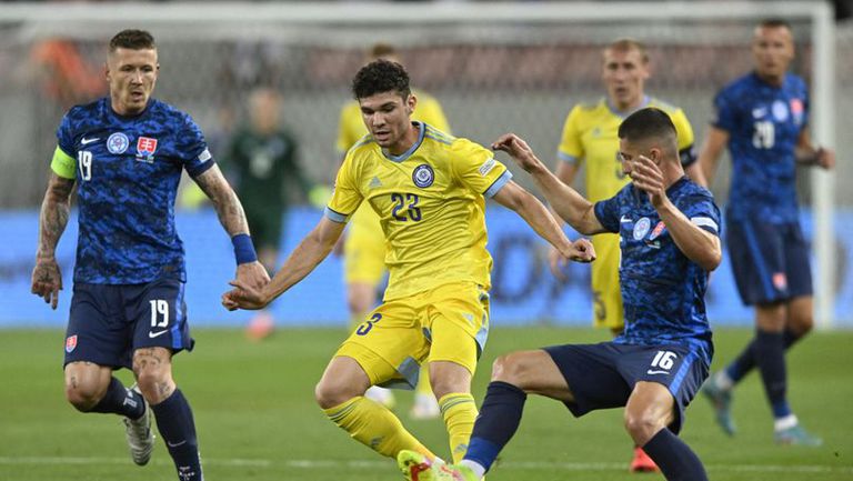 постигна изненадваща победа с 1 0 като гост на Срещата