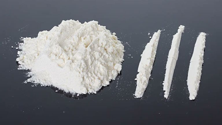  20 години затвор и даже евентуални смъртни присъди грозят почитателите, които възнамеряват да внесат опиати в Катар 