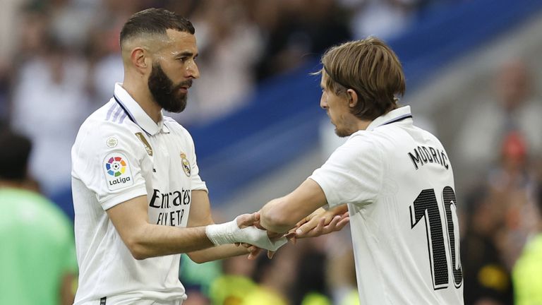 Полузащитникът на Реал Мадрид Лука Модрич се сбогува с нападателя