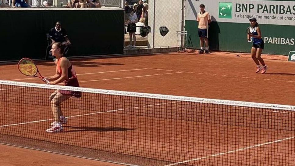 Ива Иванова се класира за втория кръг на двойки на Откритото първенство на Франция по тенис при девойките