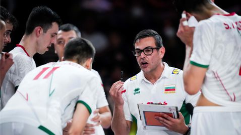  България с контроли и против Съединени американски щати преди Световното състезание 