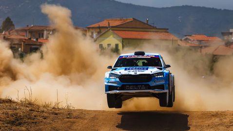 Николай Грязин е пред лидера в WRC2