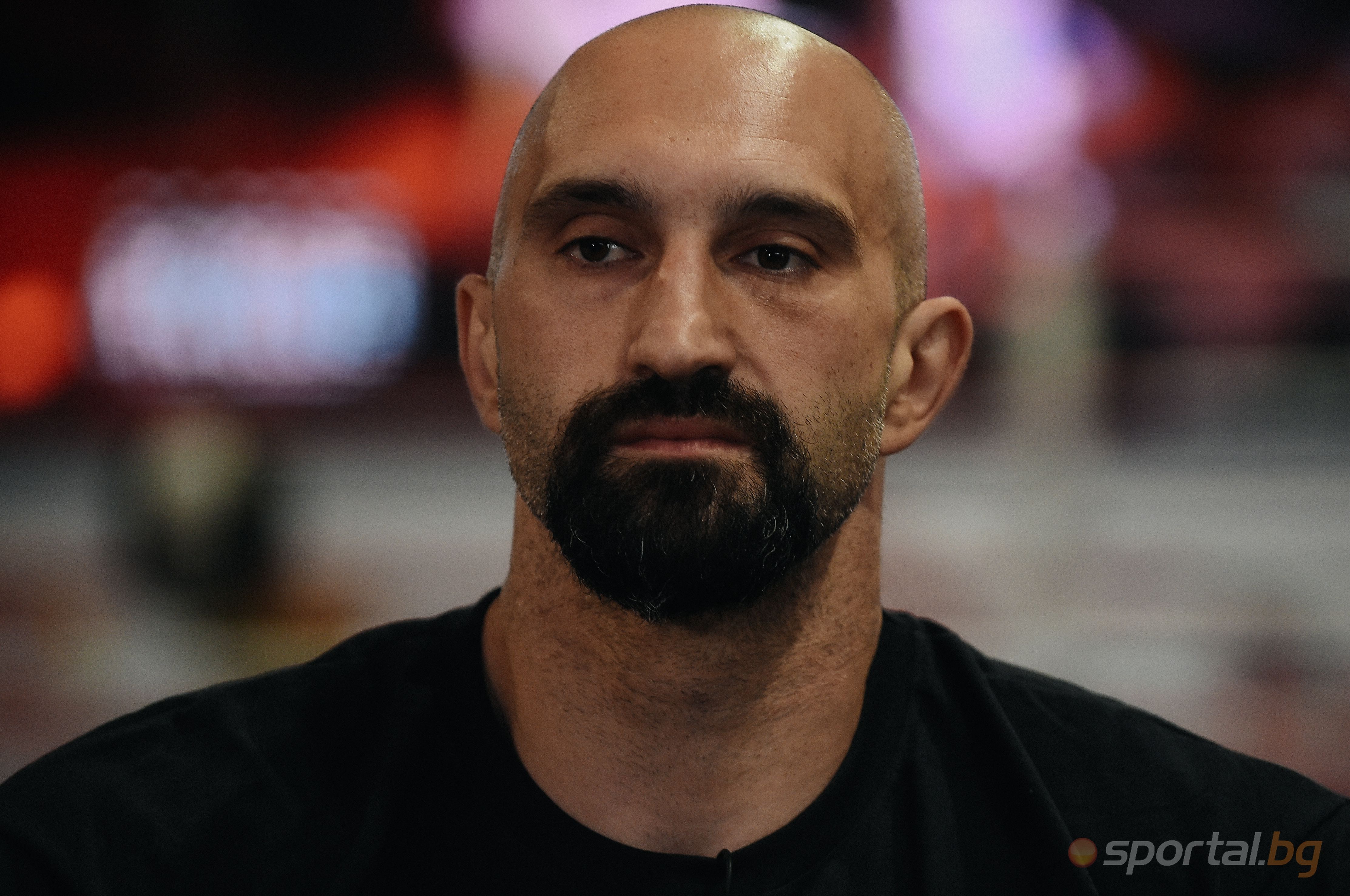 Тихомир Батинков с професионален дебют в бокса