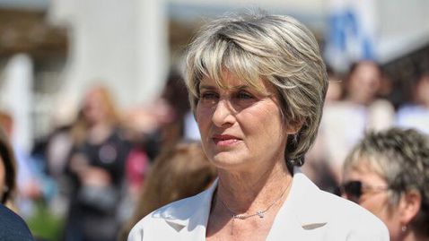  Весела Лечева организира работна среща с уредниците на Зимната олимпиада в Милано-Кортина 