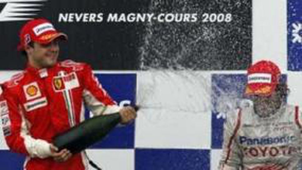 Трули остава в Тойота през 2009 г. въпреки слуховете