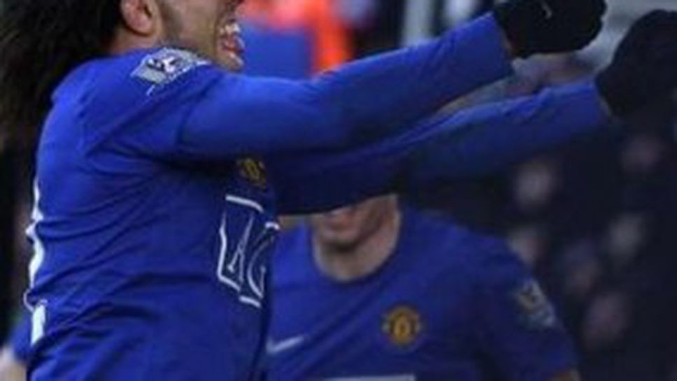 Тевес рискува бъдещето си в Ман Юнайтед заради пари