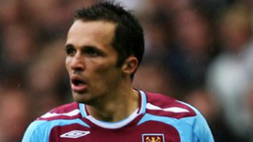 Стоук привлича играч на  Уест Хем