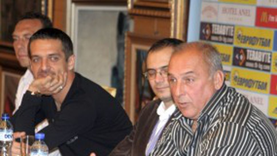 Офанзивен халф от елитен естонски тим акостира в Локо (Мз)