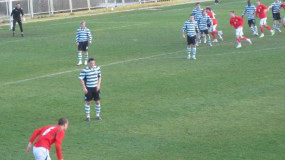 Резервите на Черно море разбиха юношеските национали