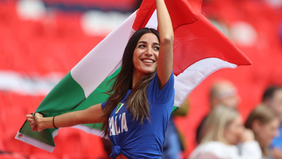 Мощна женска подкрепа на полуфинала Италия - Испания