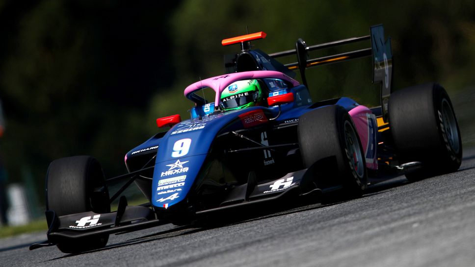 Никола Цолов на крачка от топ 10 в тренировката на "Силвърстоун"