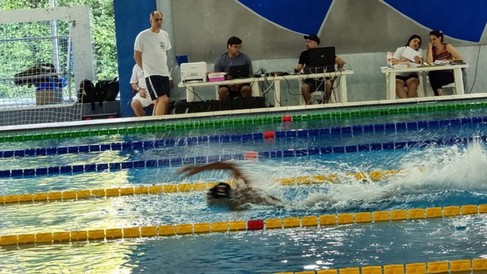 Виктор Христов се класира за финала на 100 м бътерфлай в Белград