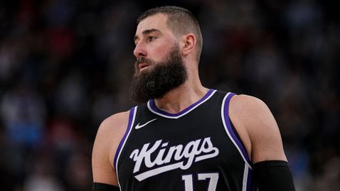 Интересен казус в НБА напомни за случая с Везенков и Торонто