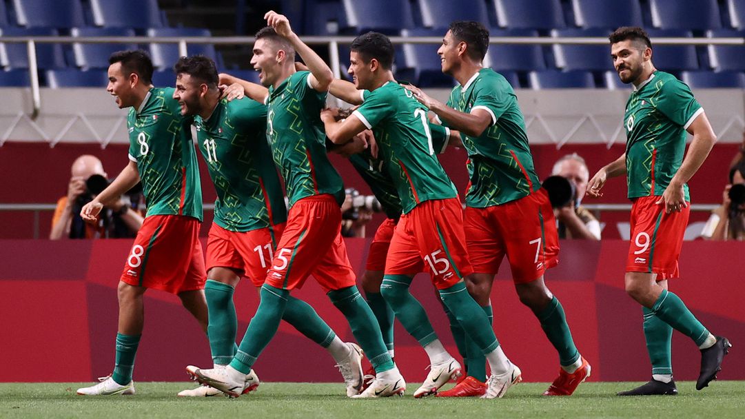 Мексико остави домакините без медал от футболния турнир в Токио 2020