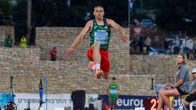 Лъчезар Вълчев скочи за №1 в света за 2023 г. в тройния скок при юношите под 20 години