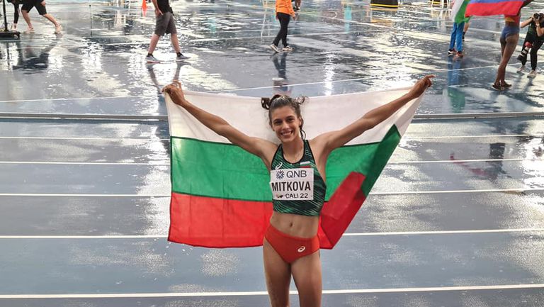 Предишното най-добро постижение на българката бе 6.58 метра, които тя