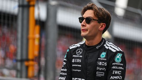  Ръсел няма да подпише новия си контракт с Мерцедес по време на лятната пауза 