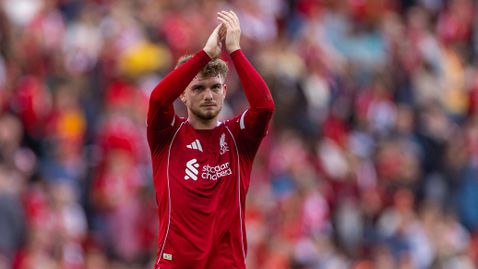 РБ Лайпциг поиска Харви Елиът за заместник на Чави Симонс