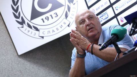 Венци Стефанов: Продавам Славия!