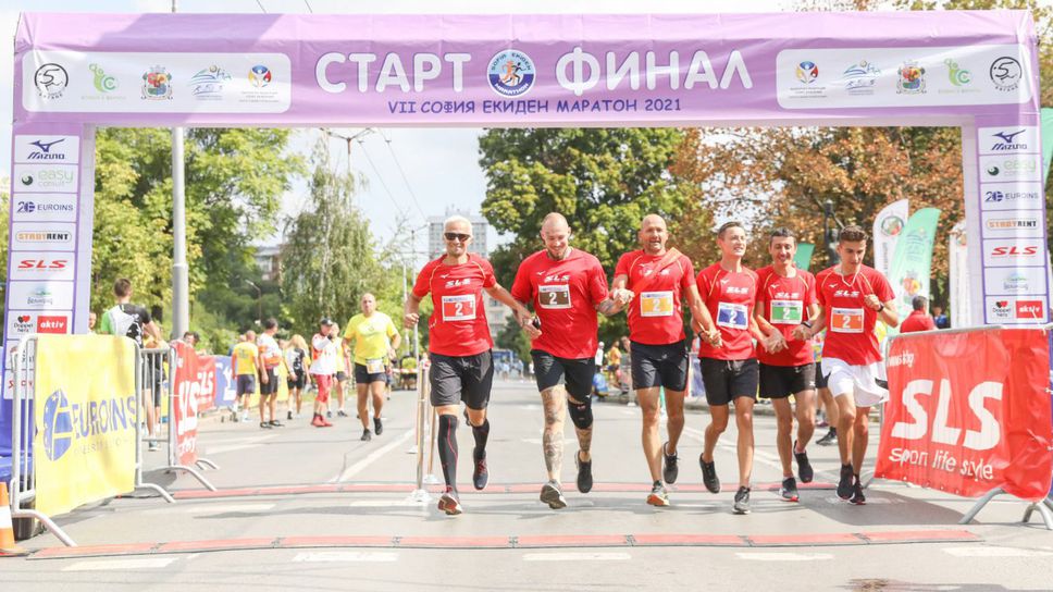 Министър Кузманов награди призьорите в седмото издание на “София Екиден Маратон”