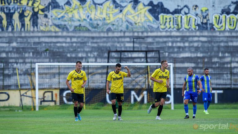 Станаха ясни стартовите състави на Беласица и Миньор Перник които