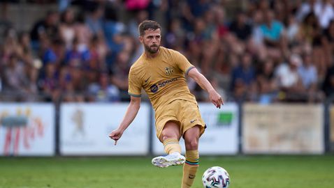 Миралем Пянич си намери отбор и напуска "Камп Ноу"