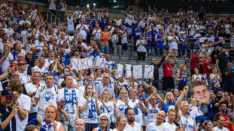 Възелът в четирите групи на ЕвроБаскет 2022 продължава да се