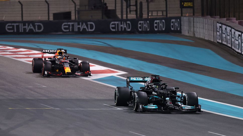 Бившият състезателен директор на Формула 1 Майкъл Маси е подари