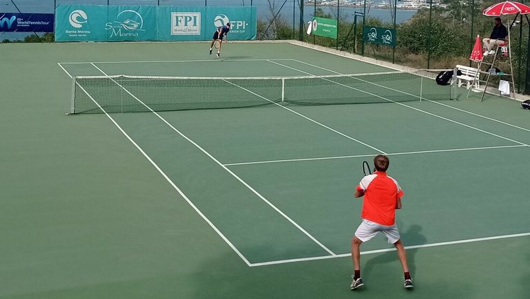 Александър Донски се класира за четвъртфиналите на турнира по тенис