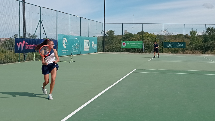 Получилите уайлд кард българки Денислава Глушкова Лия Каратанчева и Росица