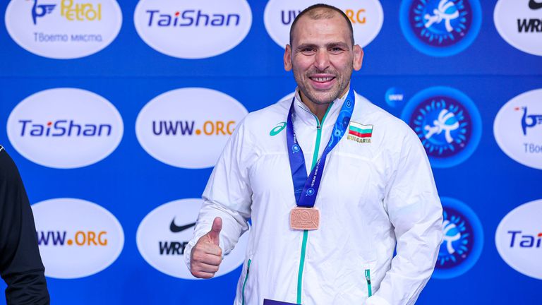 Драгомир Стойчев спечели бронз на Световното първенство по борба за