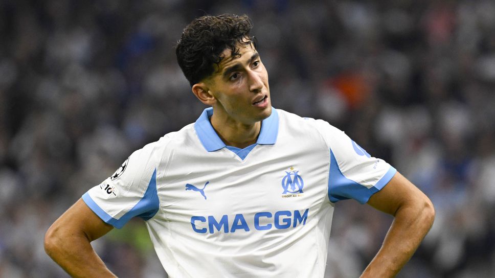 Нападнаха футболист на Марсилия на летището