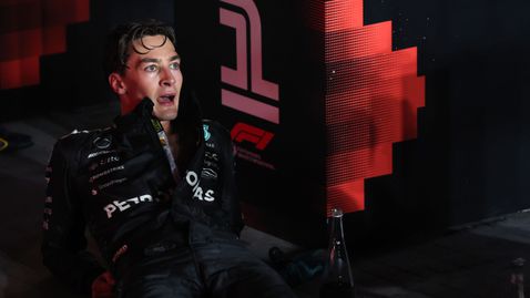  Защо Джордж Ръсел към момента няма нов контракт с Мерцедес? 