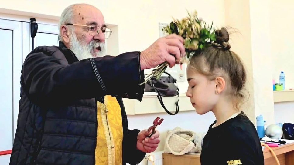 Илиана Раева се възмути от смяна на свещеник