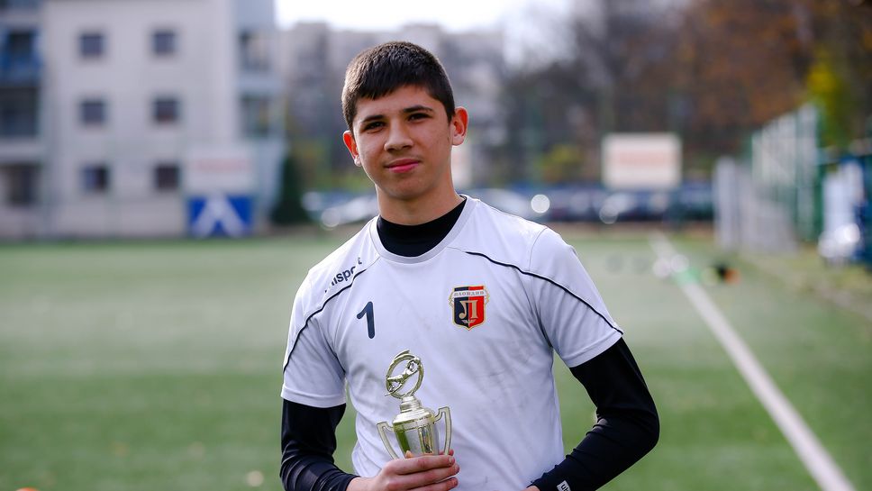 Антонио Вардин получи награда за спасяване на месец септември