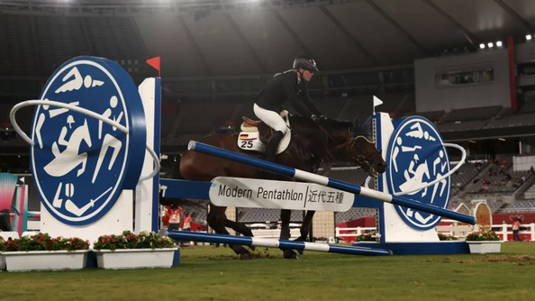 Спортисти поискаха оставката на изпълкома на Международния съюз по модерен петобой заради решението за изваждане на конния спорт