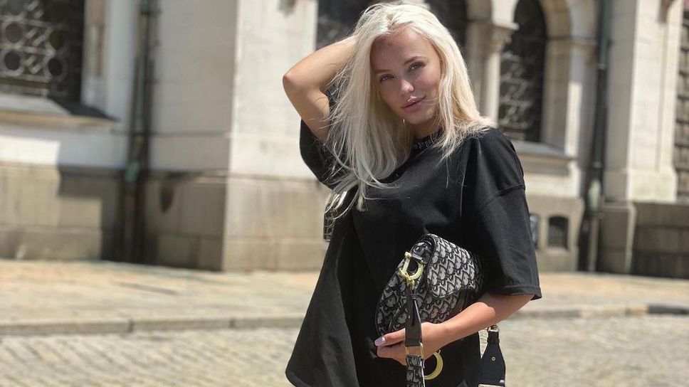 Руска сексбомба пали страстите в Разград