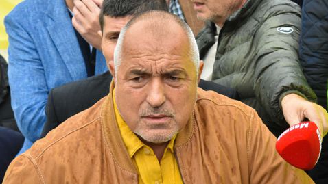 Бойко Борисов посети "Лаута" и обеща нова Централна трибуна