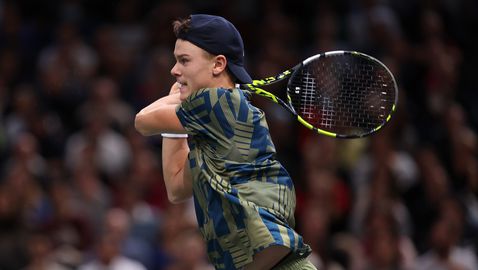  Руне сътвори сензация и повали Джокович на финала в Париж 