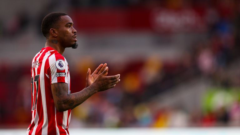 Нападателят на националния отбор на Англия Айвън Тони се надява