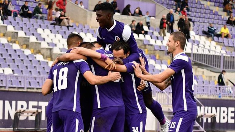 Етър победи Созопол с 2 0 като гост в мач от