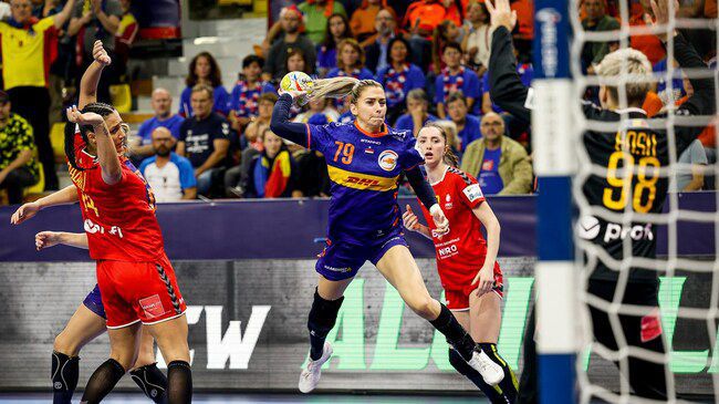 Нидерландия и Германия стартираха с победи на Европейското първенство по хандбал за жени