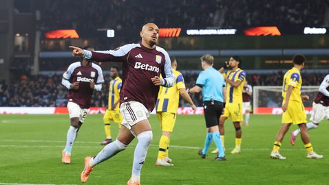  Астън Вила удари Макаби в мач с голямо политическо напрежение 