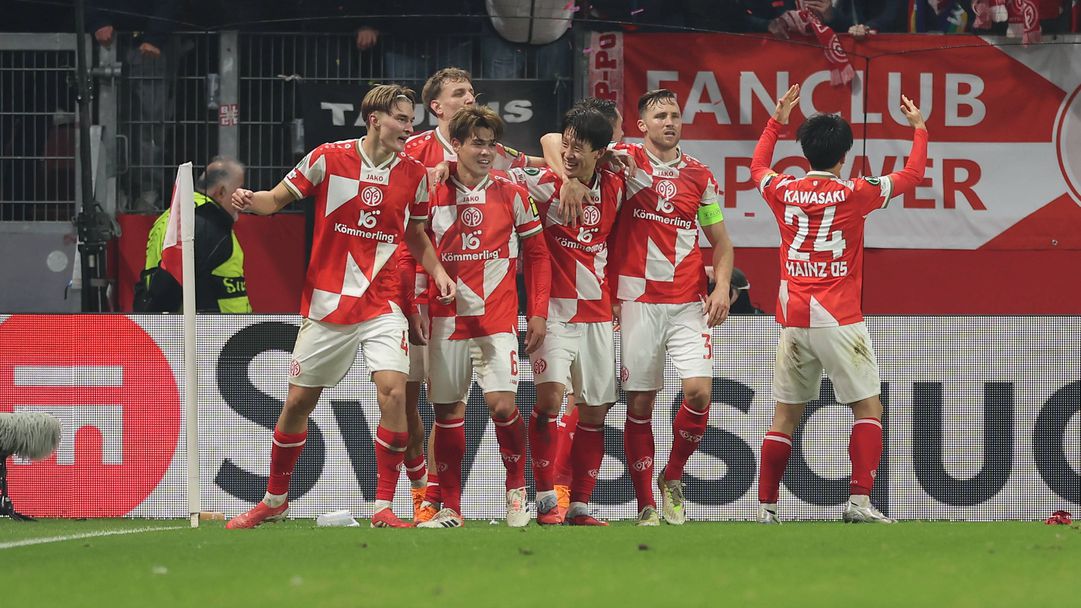 Мъките на Фиорентина продължиха и след Пиоли, Майнц с късен обрат