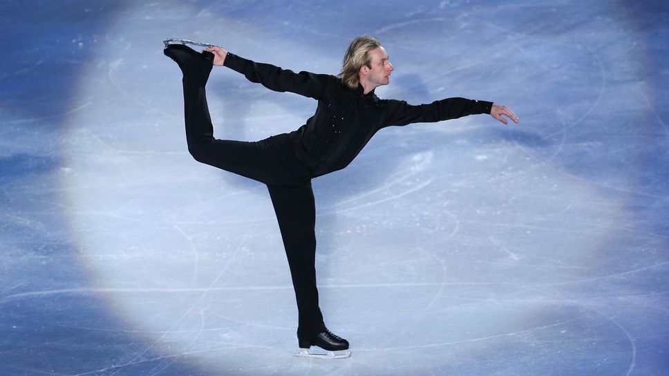 Натъпка го с лекарства и го прати на леда с температура - синът на легендарен руснак бил откаран с линейка