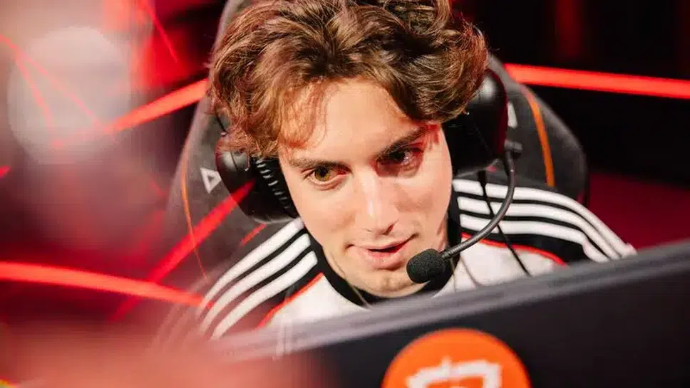 Северноамериканската организация 100 Thieves потвърди официално че се разделя с