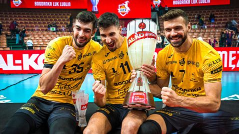 Алекс Грозданов е вторият български волейболист, който печели Суперкупата на Полша
