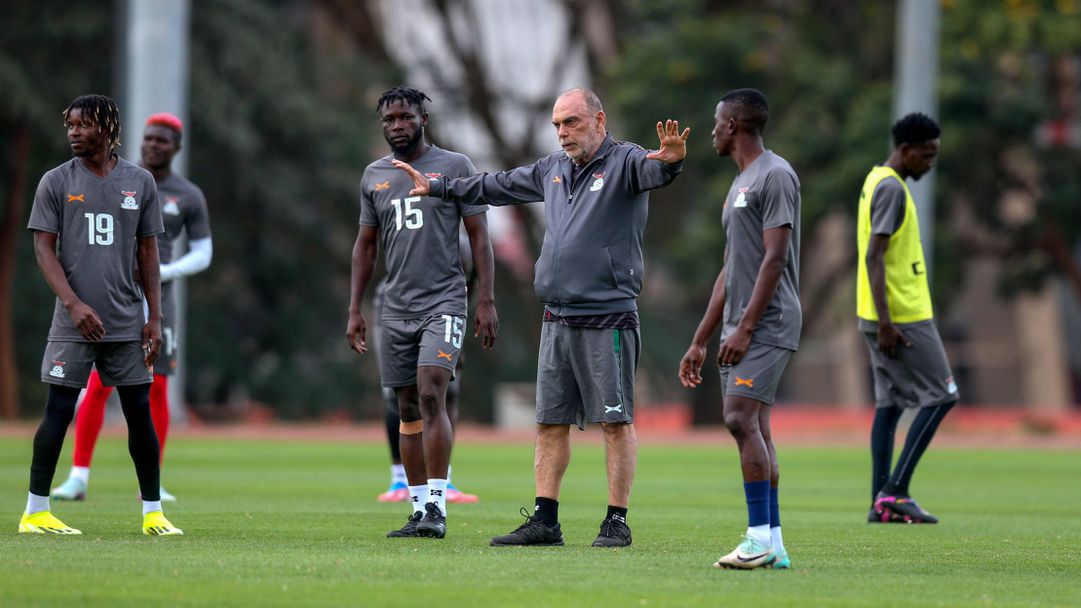 Замбия замени Аврам Грант с асистента му